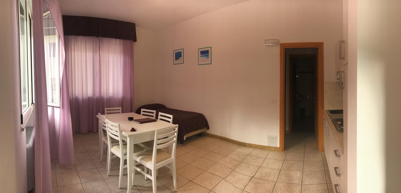 Roma Suite Apartments Cervia Exterior foto